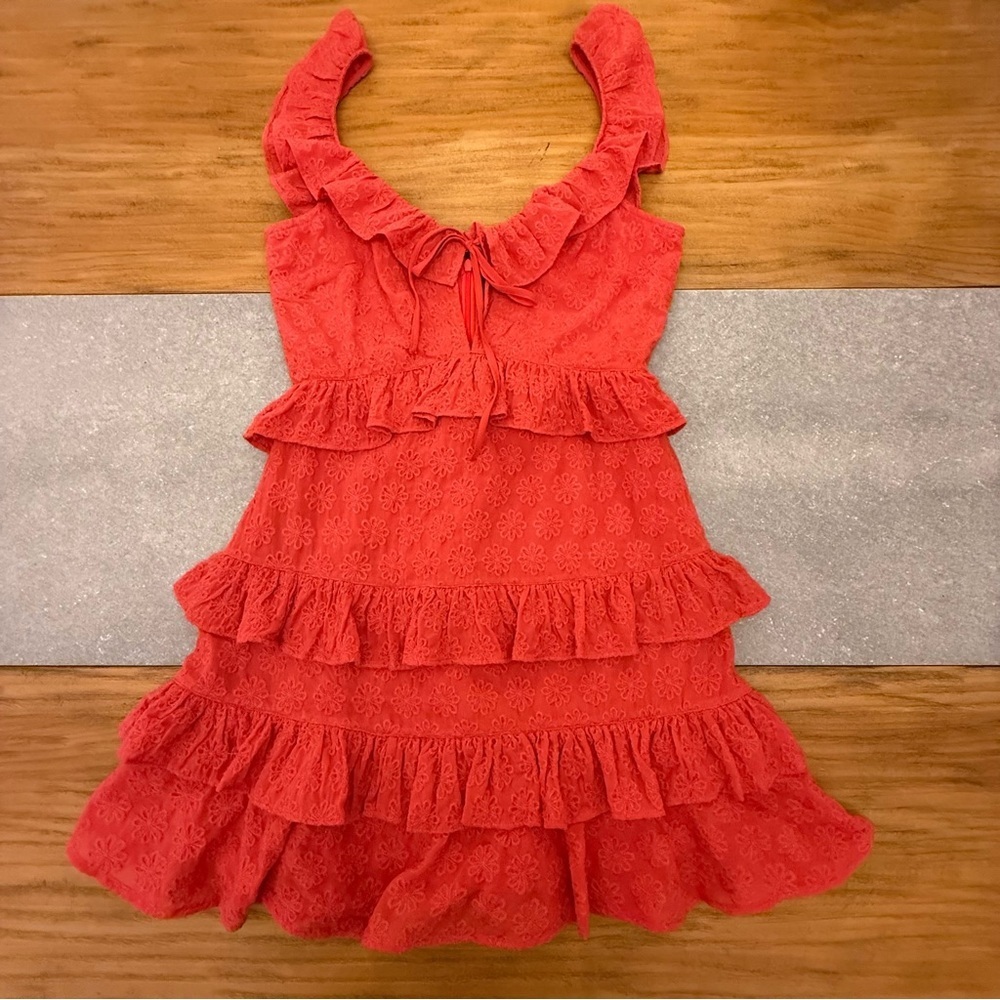 Lovers + Friends Dean Mini Dress Tomato Red Eyelet Tiered Ruffle Small - Picture 2 of 14